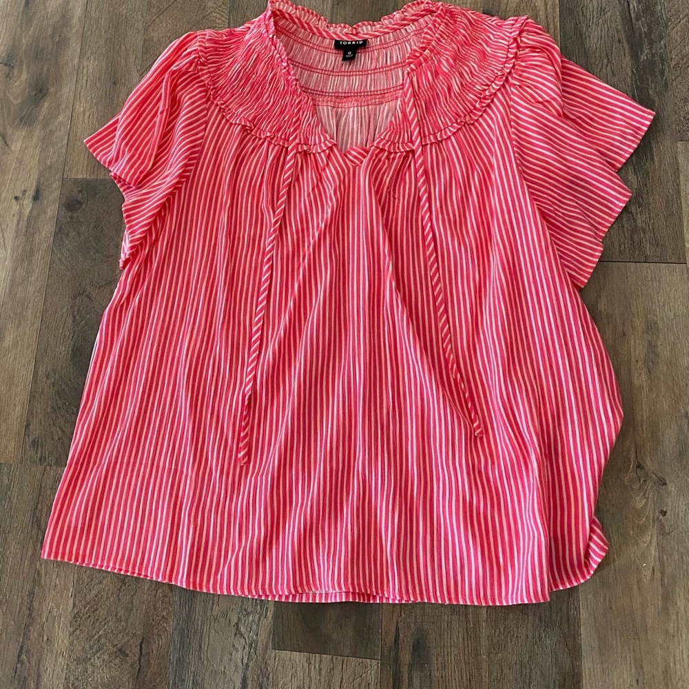 Torrid pink striped shirt, 0, NWOT